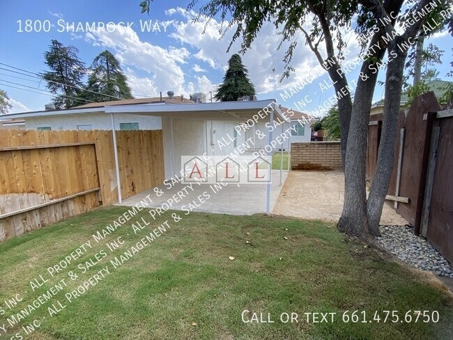 Building Photo - 1800 Shamrock Wy