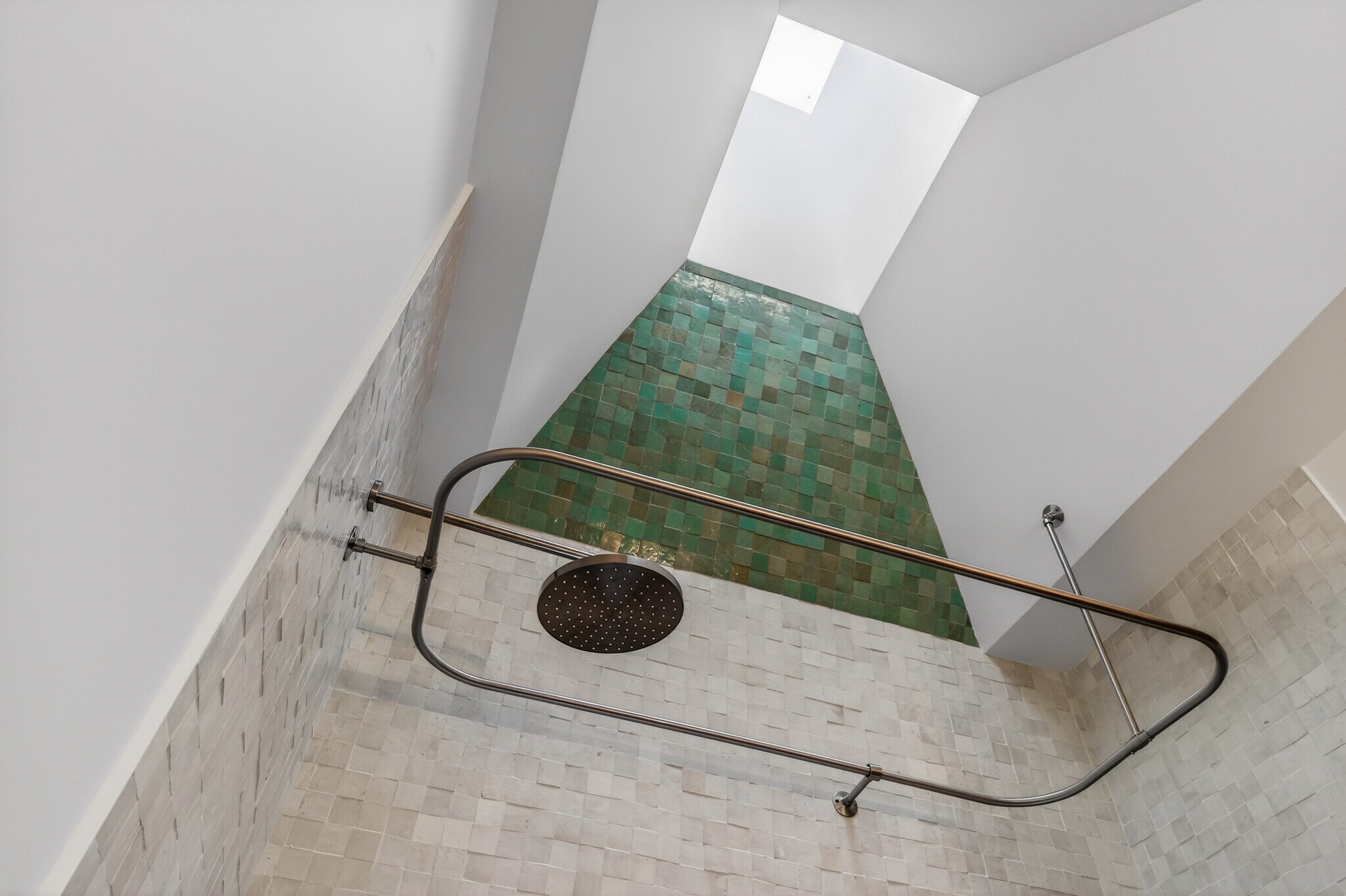 Building Photo - 316 Wall St