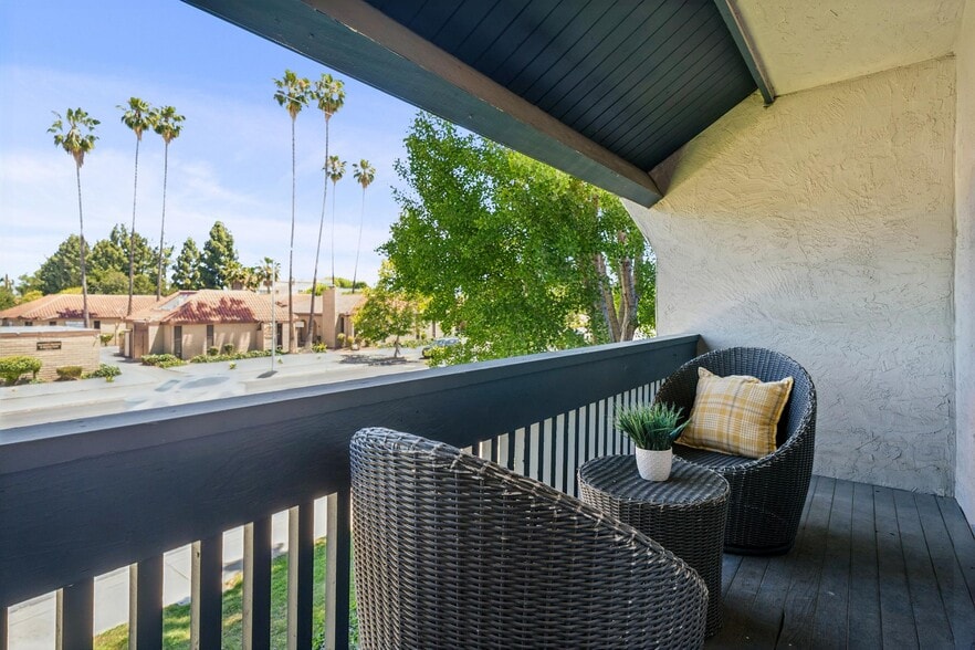 Building Photo - 1009 Murrieta Blvd