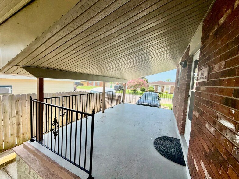 Building Photo - 5173 Mt Rushmore Dr