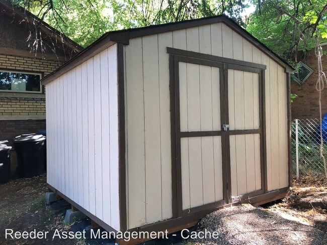 Building Photo - 62 E 300 N