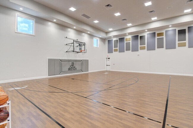 Building Photo - 9368 Eden Roc Ct