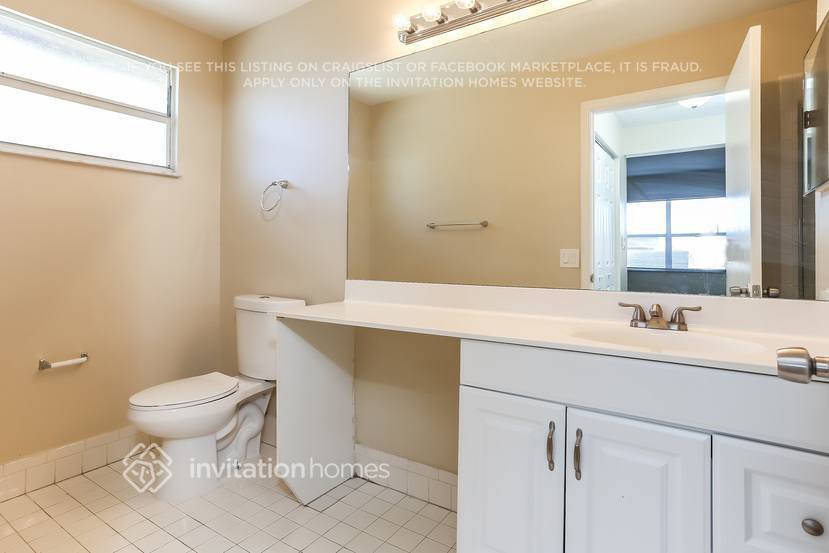 Building Photo - 5275 NW 186th Ln