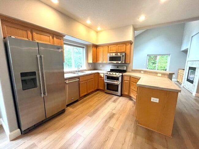 Building Photo - Newly Remodeled 4 Bedroom, Wilsonville, OR