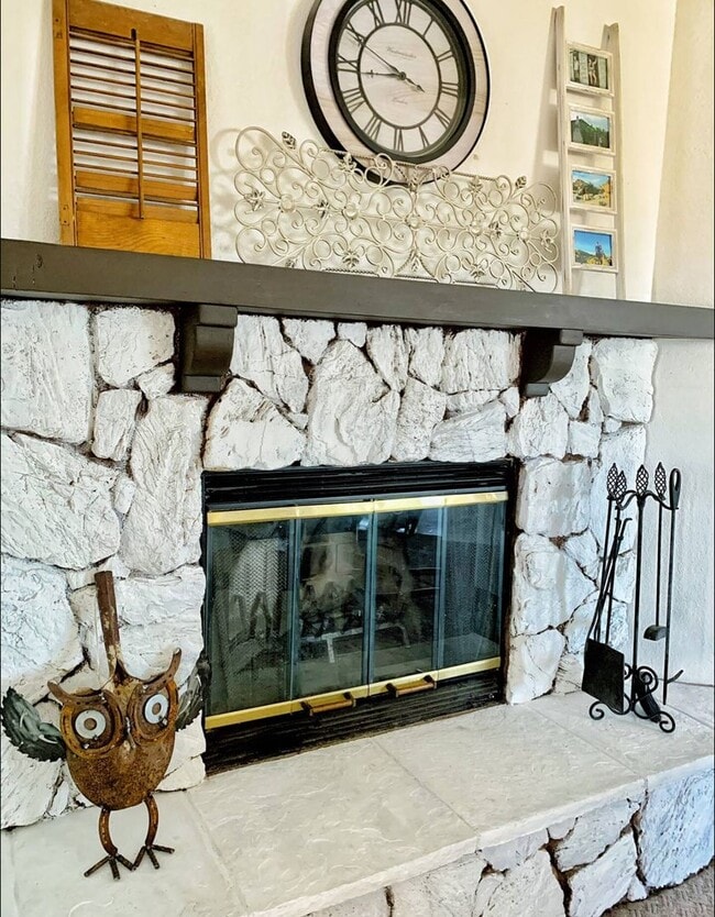 Building Photo - Beautiful BOHO Home Near the National Park