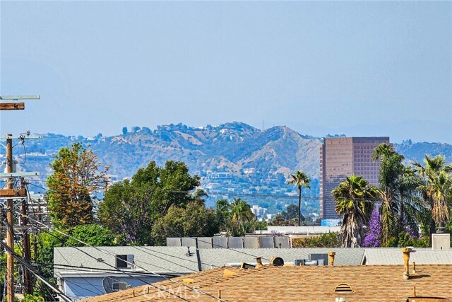 Building Photo - 2055 S Garth Ave