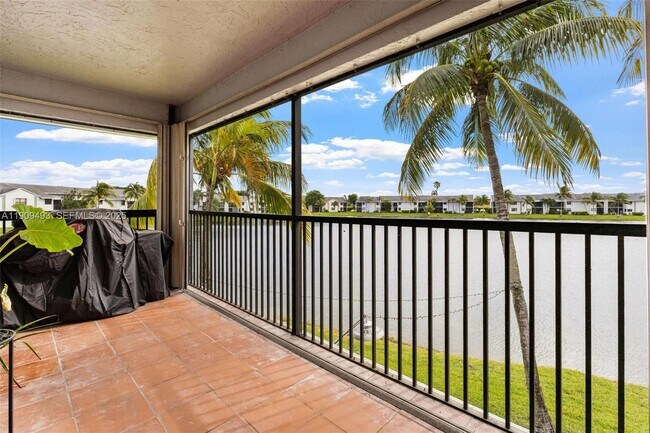 Building Photo - 1211 S Independence Dr