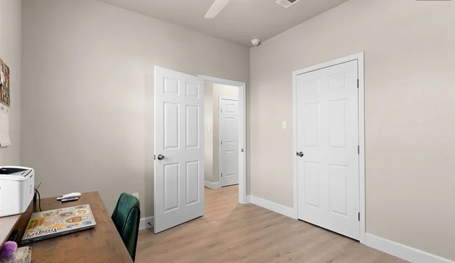 Building Photo - MUST SEE!!! Beautiful Home - Won't Last Lo...