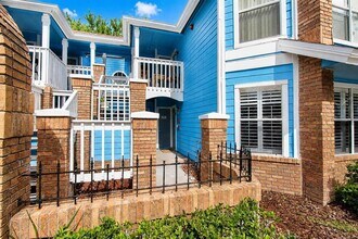 Building Photo - 2739 N Poinciana Blvd