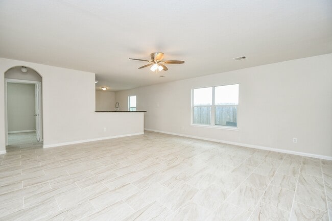 Building Photo - 17119 Hawks Landing Dr