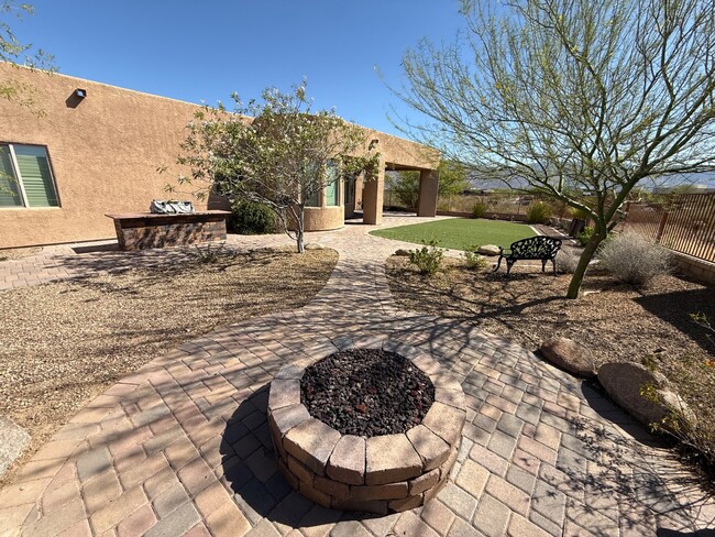Building Photo - 14466 E Flamingo Cres Pl
