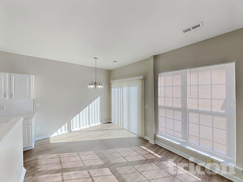 Building Photo - 3850 Windstream Way