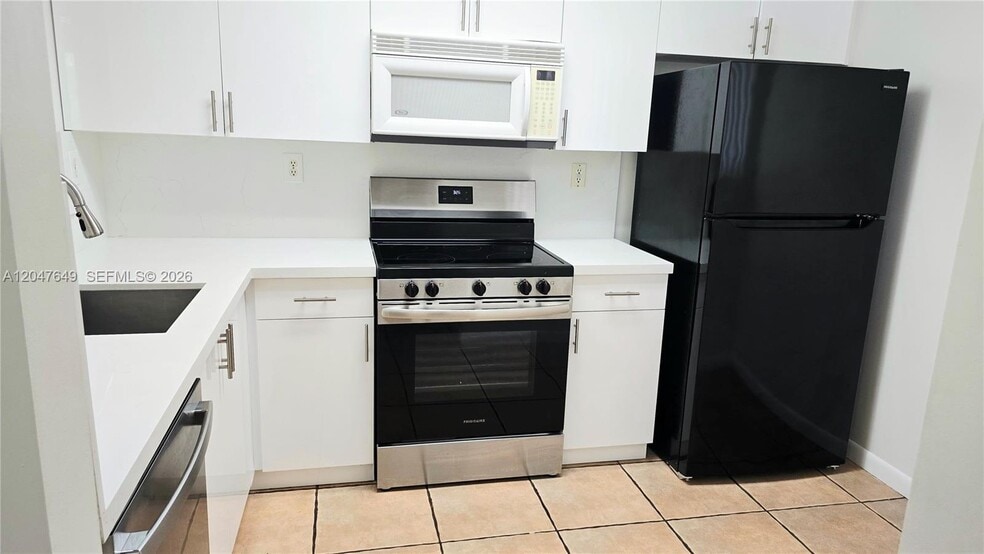 Building Photo - 15771 SW 137th Ave
