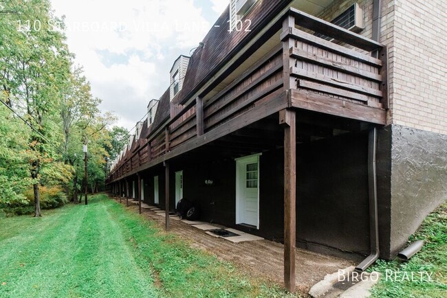 Building Photo - A Cozy 2 Bed/1 Bath TOWNHOUSE in GREENSBUR...