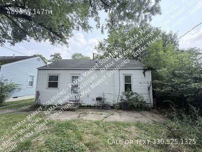 Building Photo - 4696 W.147th-