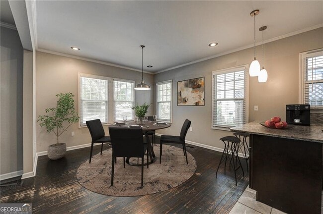 Building Photo - 483 Burlington Rd NE