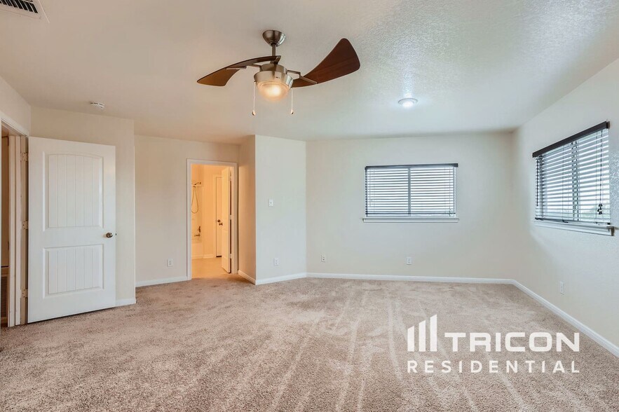 Building Photo - 5764 Maxfli Dr