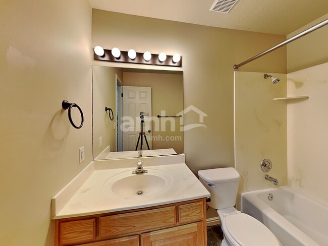 Building Photo - 3804 W 5625 S