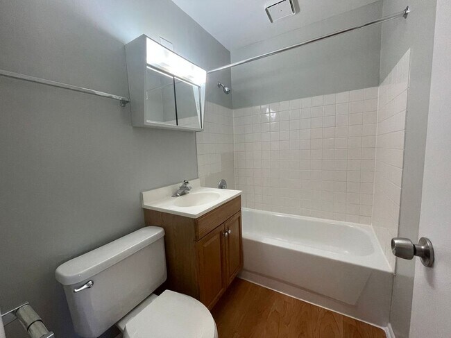 Building Photo - 4616 N Beacon St