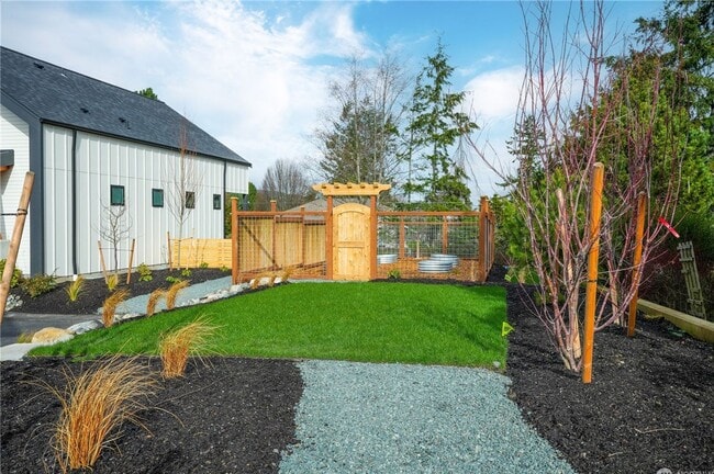 Building Photo - 3917 Crosswinds Ct