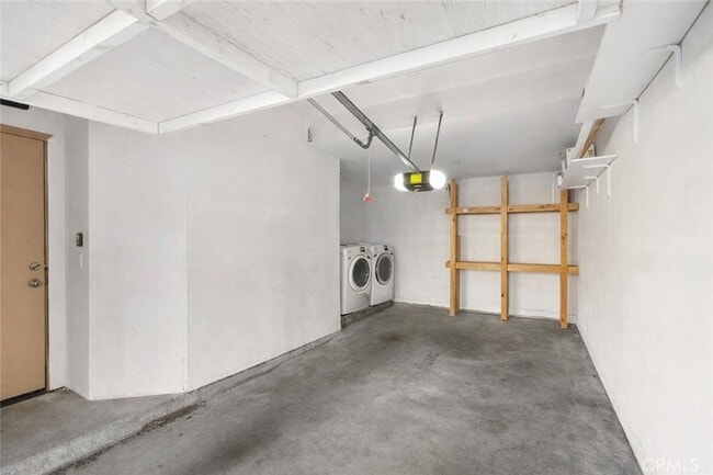 Building Photo - 181 California Ct