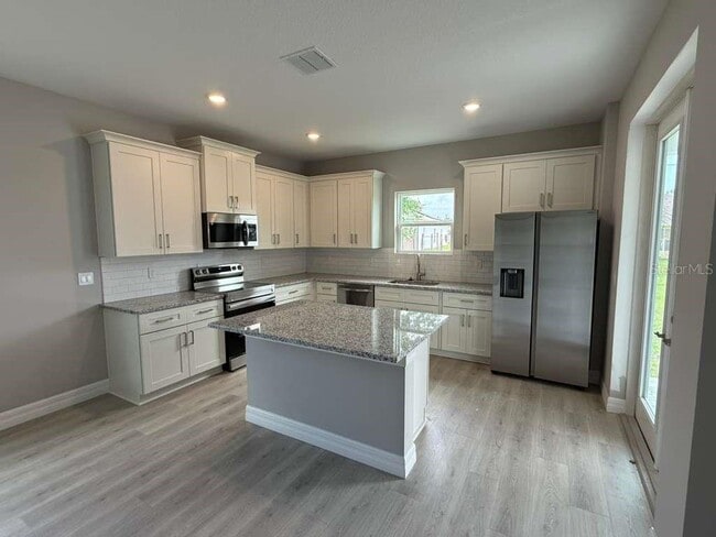 Building Photo - 438 Awin Cir SE