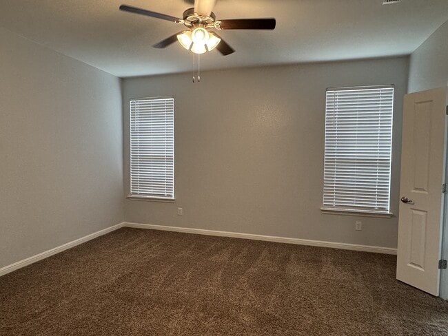 Building Photo - 2511 Allview Ln