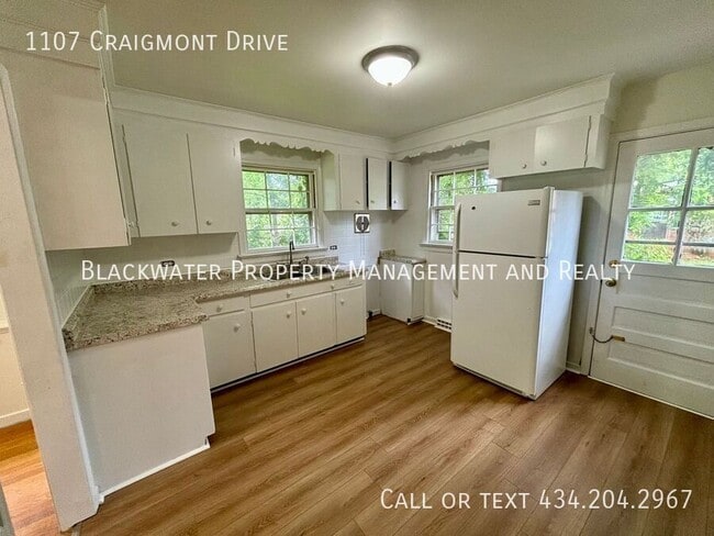 Building Photo - 1107 Craigmont Dr