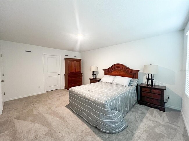 Building Photo - 868 Longboat Dr