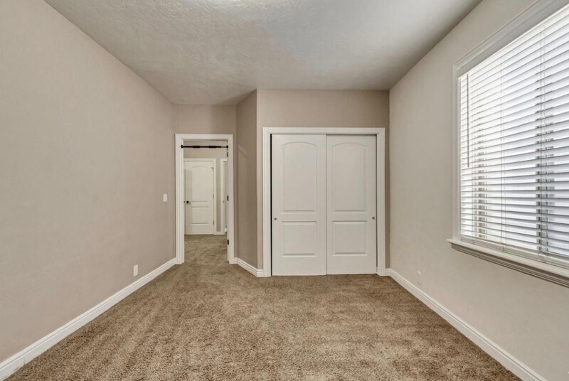 Building Photo - 498 Aspen Peak Dr