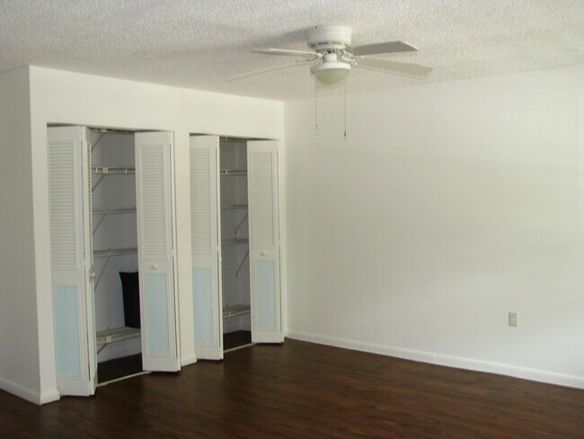 Building Photo - 2600 S Kanner Hwy