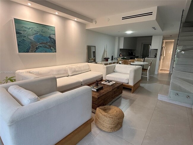 Building Photo - 881 Ocean Dr