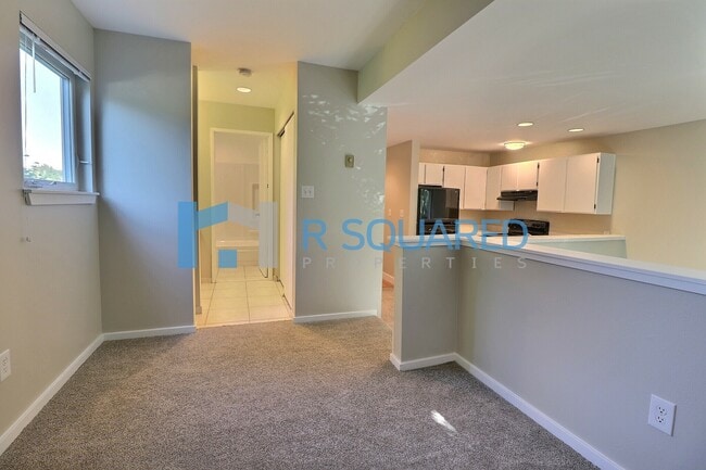 Building Photo - 3910 Whitman Ave N