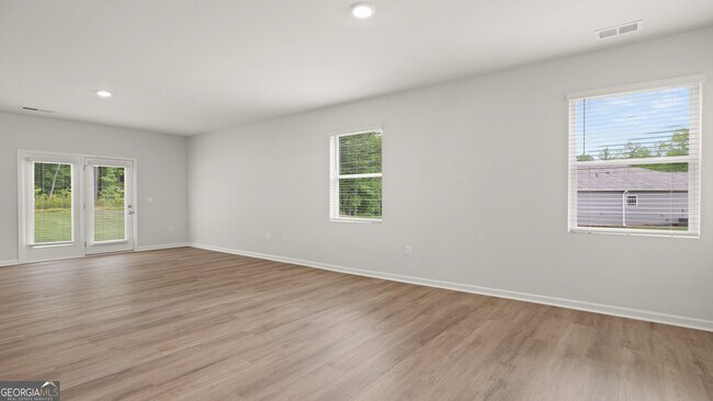 Building Photo - 102 Glenrise Dr