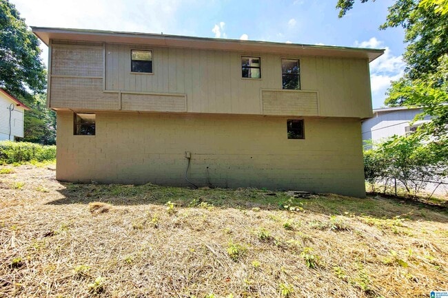 Building Photo - 3142 Sleepy Hollow Dr