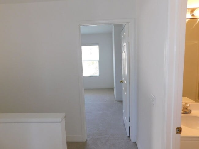 Building Photo - Beautiful 3 BD + Loft 2.5 BA Two Story SFR, close to The Marketplace!