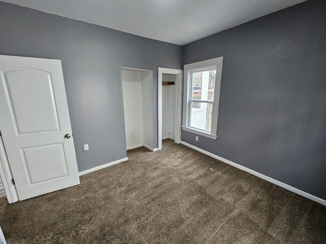 Building Photo - 9208 Pierpont Ave