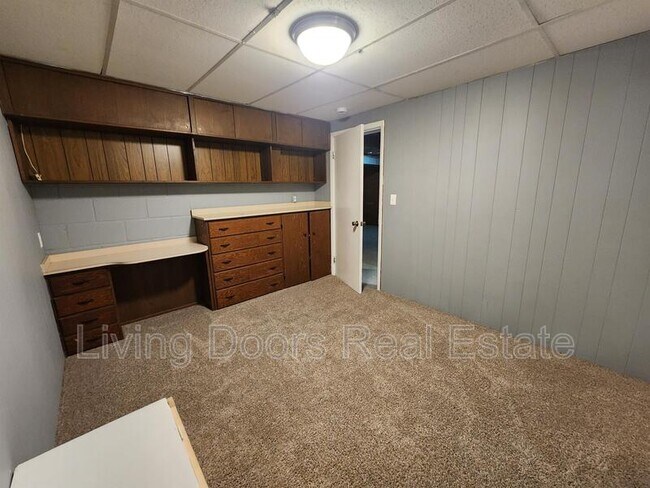 Building Photo - 1811 S 23rd St