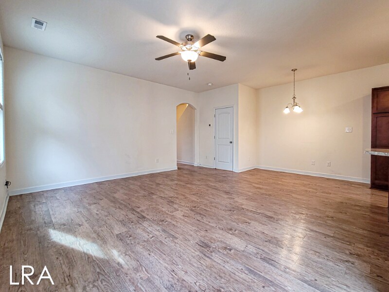 Building Photo - 520 Shallotte Ln