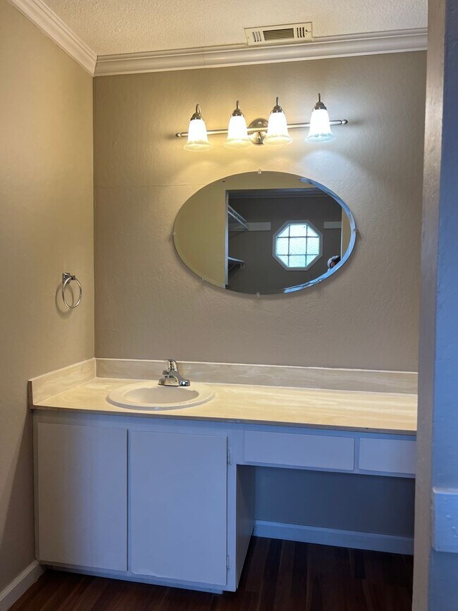 Building Photo - Coming Soon, Beautiful Rancho Cordova Cond...