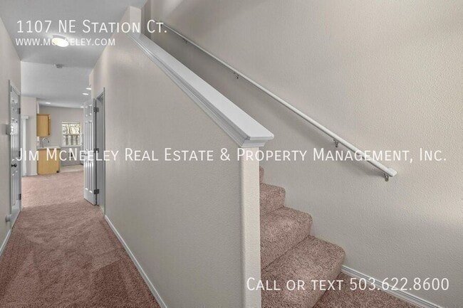 Building Photo - 1107 NE Station Ct