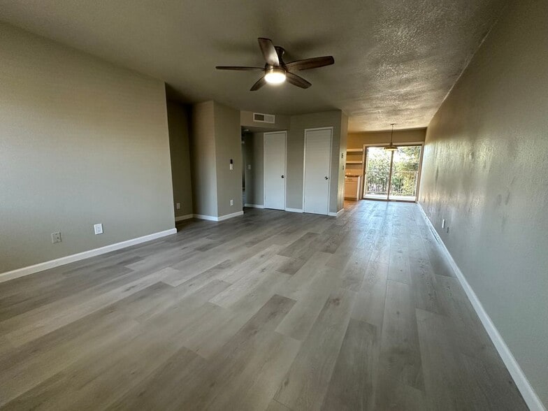 Building Photo - 1160 Tollhouse Rd