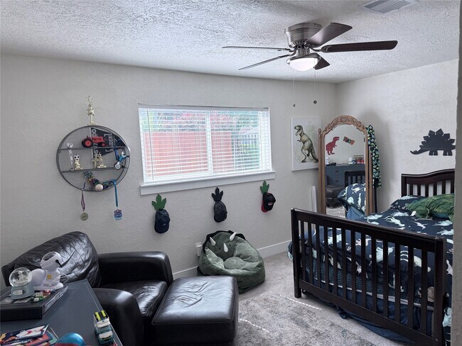 Building Photo - 4012 Chile Dr