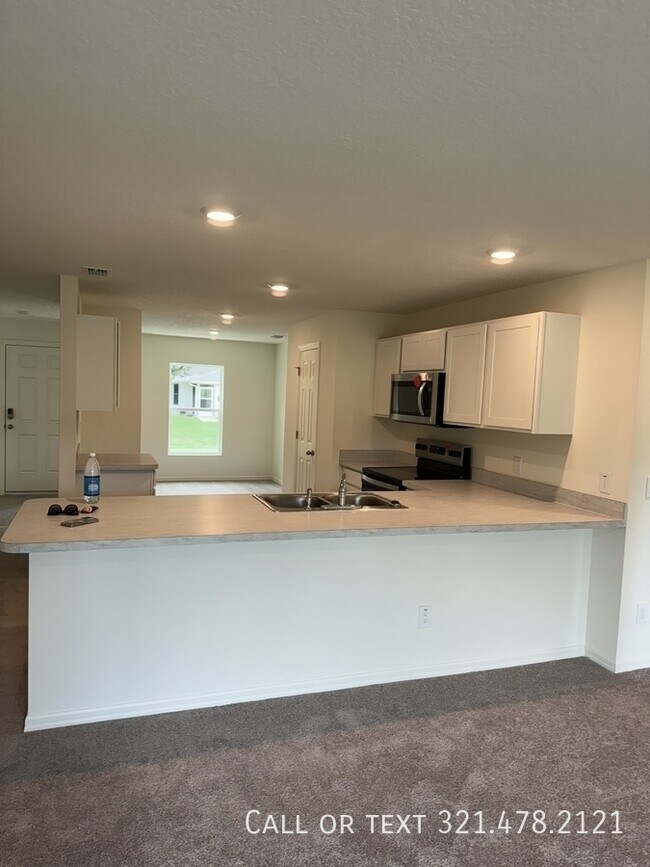 Building Photo - 1568 Seeley Cir NW