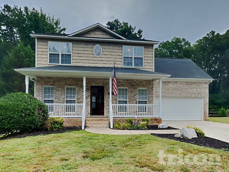 Primary Photo - 461 Kimball Loop