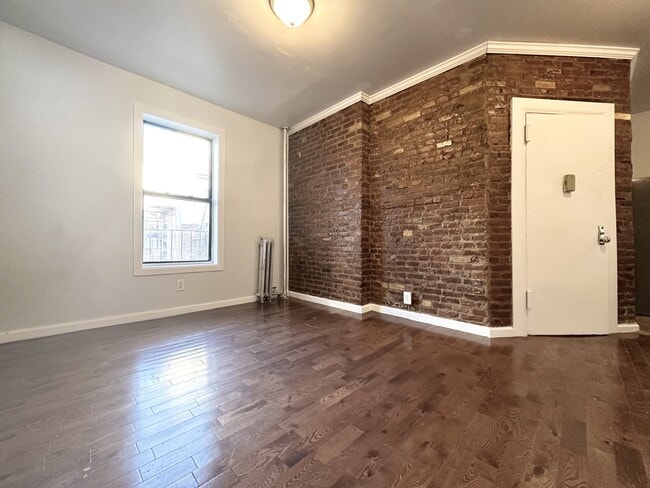 Floorplan - 70 Post Avenue