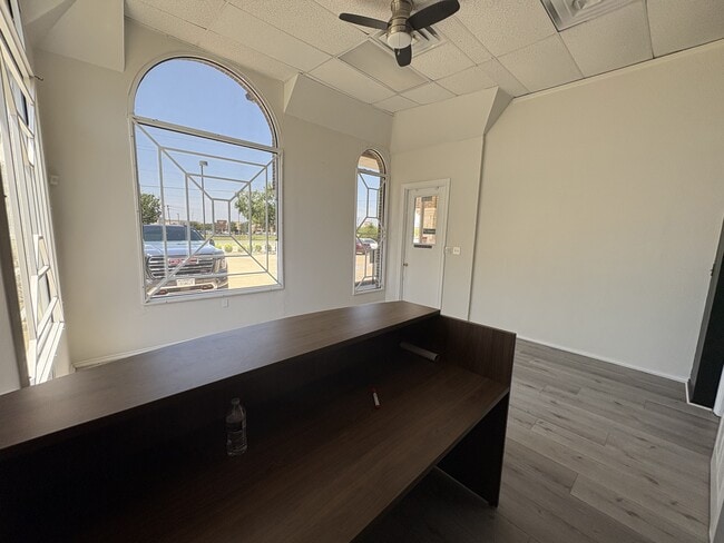Building Photo - 818 N Hwy 67