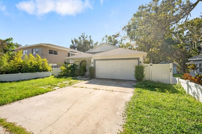 Building Photo - Fully Furnished 3BR/2BA Clearwater Home – ...