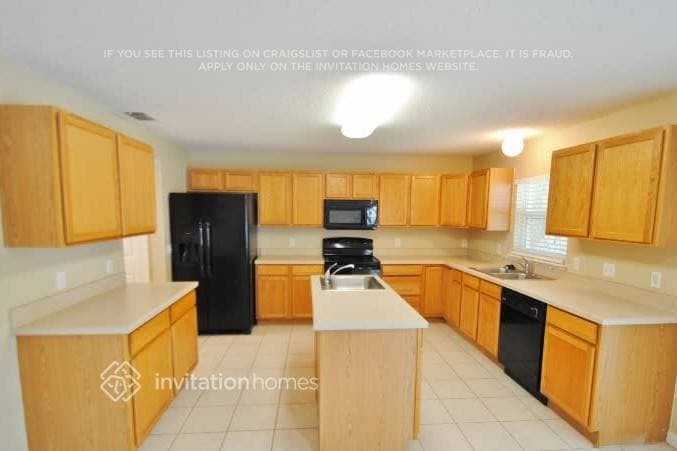 Building Photo - 1249 Stonewater Cir