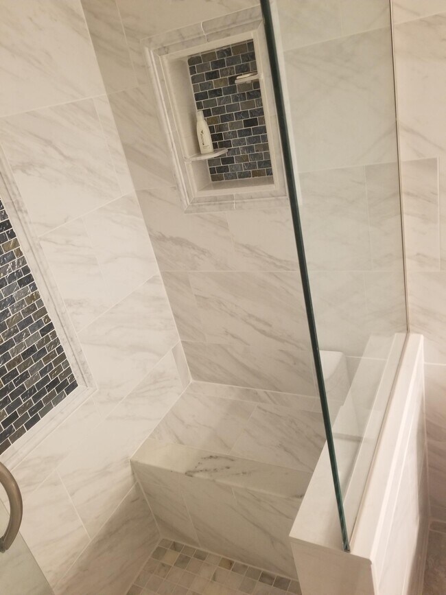 Guest bathroom - 3100 Gulf Blvd